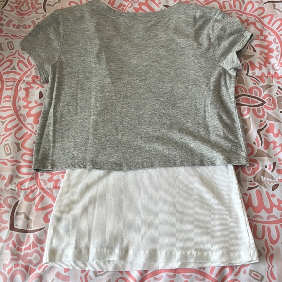 MLB Authentic Girls’ New York Yankees T-Shirt/Crop Top - Picture 2 of 4